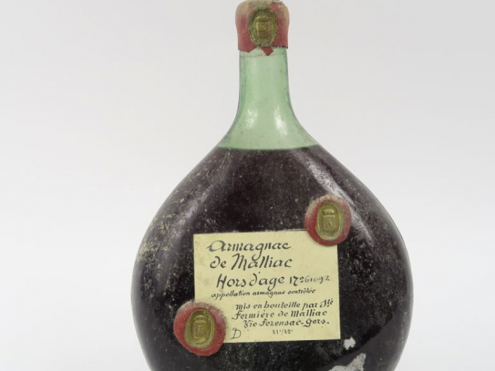 1 VIEUX MAGNUM ARMAGNAC DE MALLIAC 'HORS D'ÂGE' 41°/42°