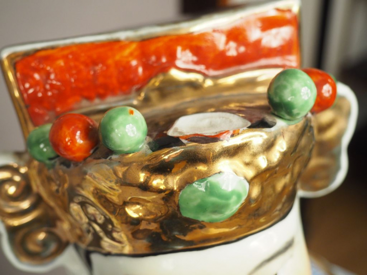 Grands sujets en porcelaine et émaux dans le style de la famille rose 