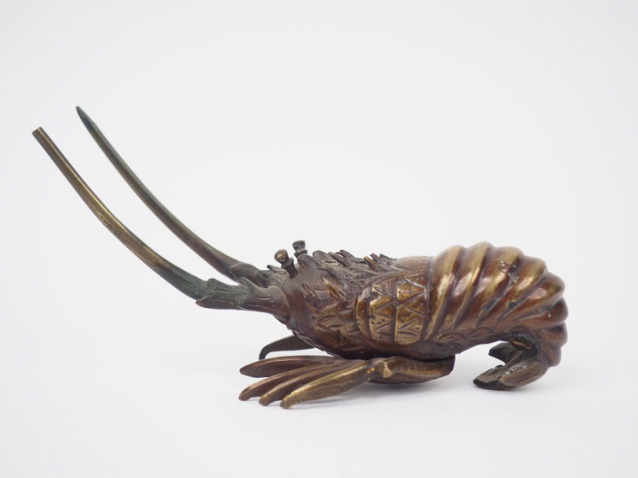 Sujet en bronze "Langouste". Japon, XIXème siècle. Long. 17 cm  (petit