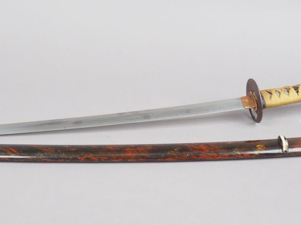 Wakizashi à lame à shinogi-zukuri, gunome hamon, nakago suriage à un m