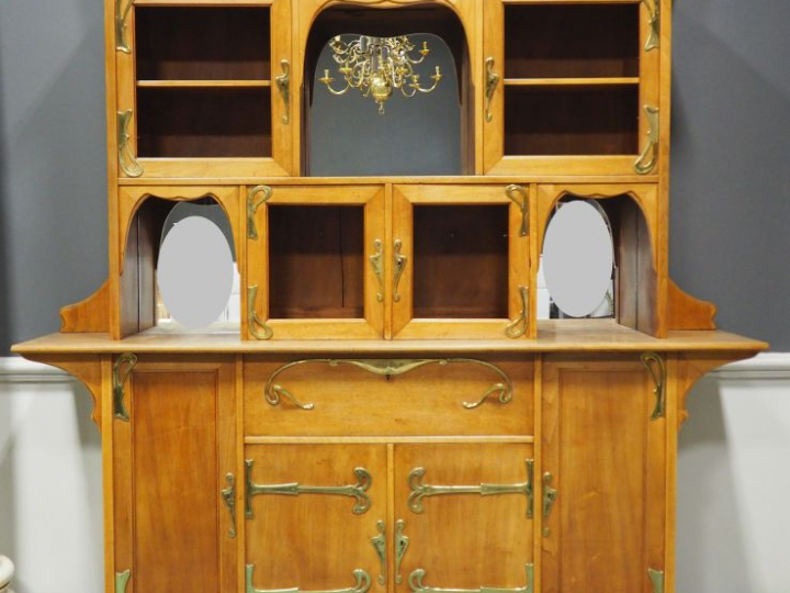 Bureau bibliothèque Art Nouveau en noyer, ouvrant à 8 portes et une ta