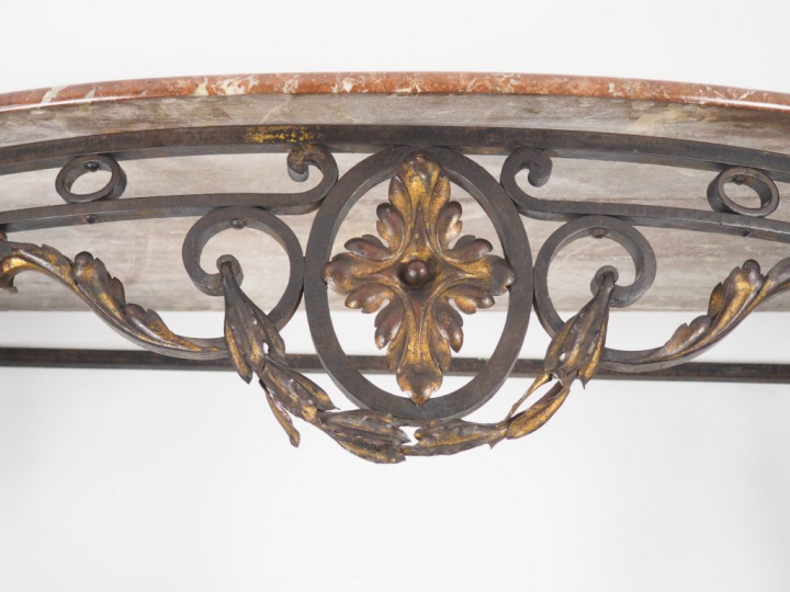 Console de style Transition Louis XV - Louis XVI en fer forgé et tôle,