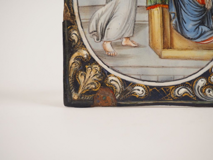 	Plaque en émail peint polychrome avec rehauts d’or représentant l’Ann