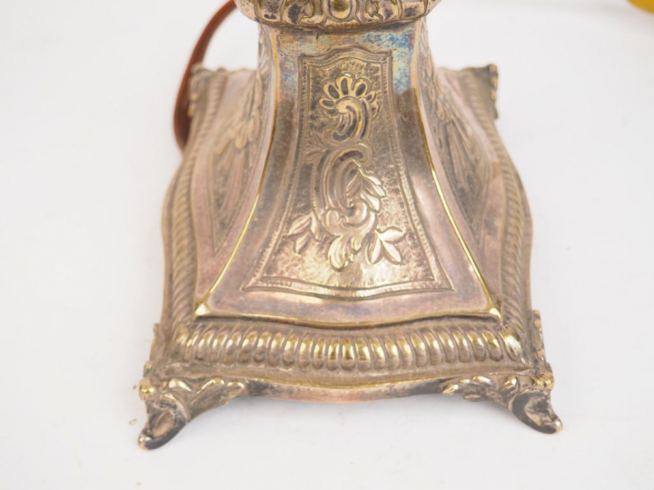 Base d’ostensoir ou de chandelier Louis XIV en bronze argenté, à décor