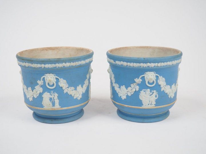 Paire de cache-pots en Wedgwood. H. 9 cm