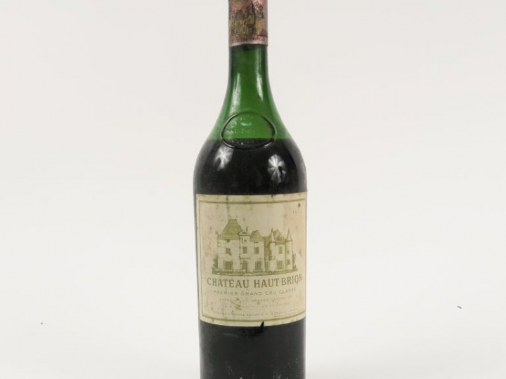 1 BOUTEILLE CHÂTEAU HAUT BRION 1er GCC GRAVES - 1961 - 7 CM/EF/CAPS CO