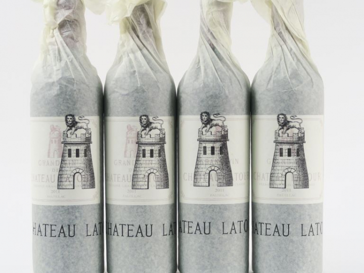 4 BOUTEILLES CHÂTEAU LATOUR 1er GCC PAUILLAC - 2011 - CBO