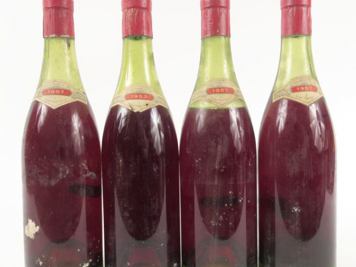 4 BOUTEILLES BOURGOGNE - 1957 - 7 CM/3 à 6 CM