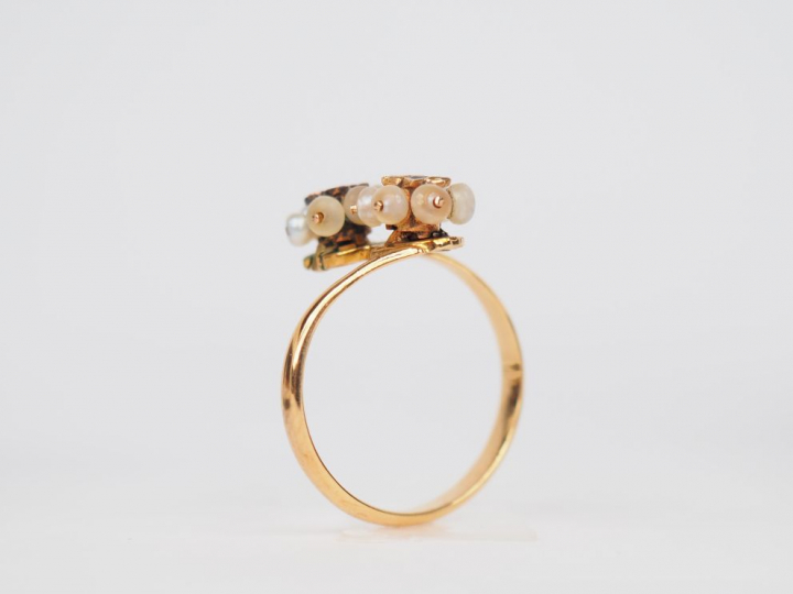 Bague "Toi   Moi" en or jaune, à décor de deux marguerites ornées d'un