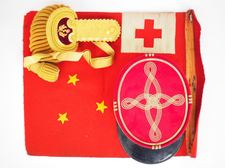 Bel ensemble relatif à la carrière d’un inspecteur médecin général, on