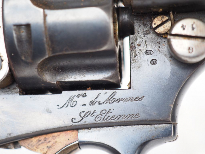 Superbe révolver d’officier français modèle 1874 de la série 1877 mono