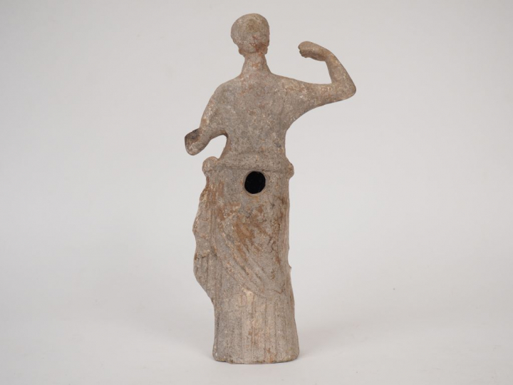 Importante figurine d’Aphrodite en terre cuite, d’après la célèbre sta