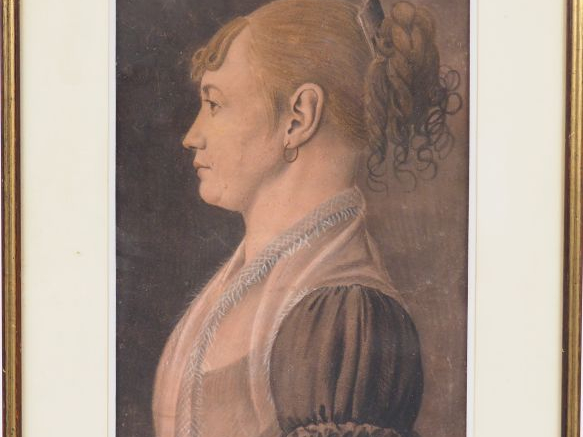 Ecole française fin XIXème - début XXème  "Portrait de femme de profil
