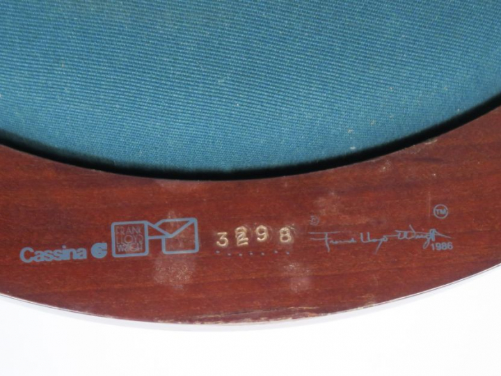 FRANK LLOYD WRIGHT  Paire de chaises 606 Barrell Edition Cassina signé