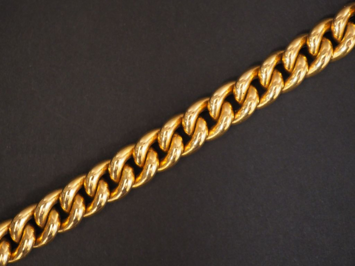 Bracelet en or jaune, maille gourmette.  Long. 18,5 cm Poids. 21,62 g