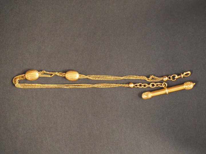 Giletière en or jaune. Long. 29 cm Poids. 13,05 g