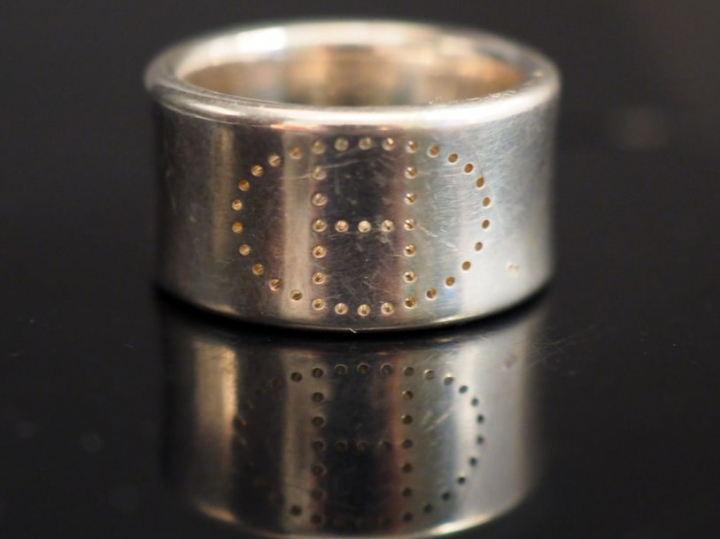 HERMES.  Bague en argent, modèle "Eclipse". TDD. 51 Signée.  Poids. 12