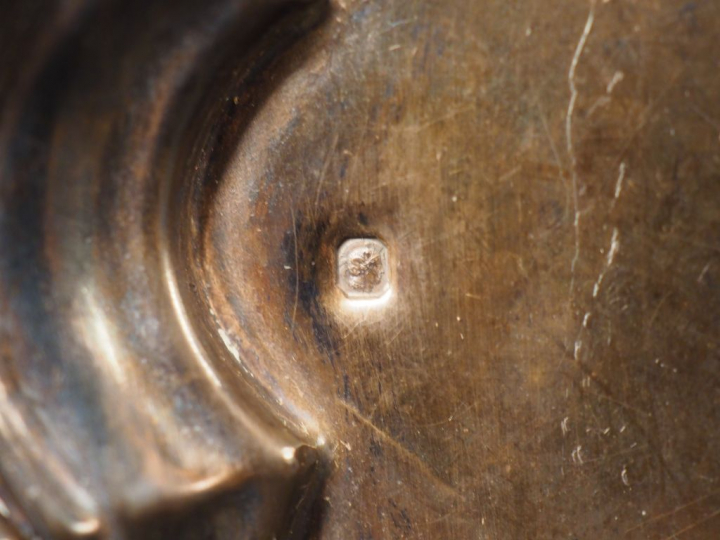 Porte huilier/vinaigrier de style Louis XV en argent, poinçon Minerve.