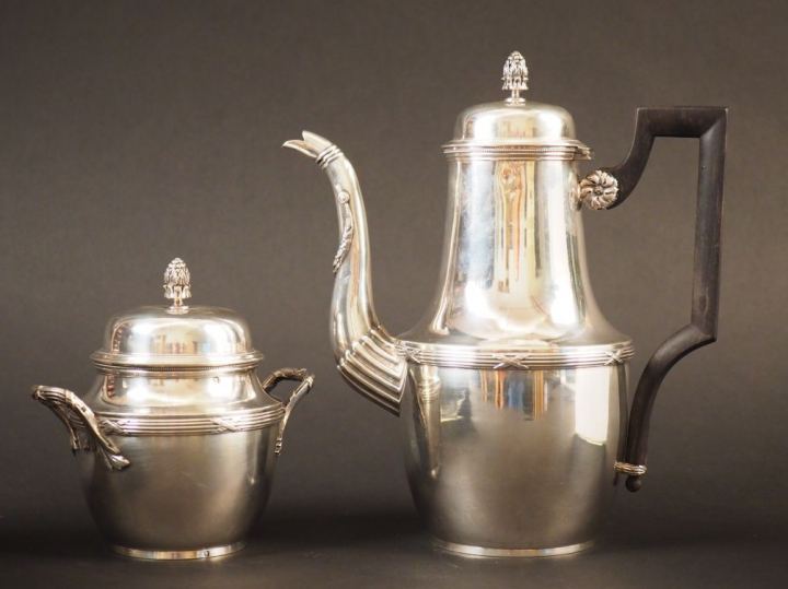 Théière et sucrier de style Louis XVI en argent, poinçon Minerve, à dé