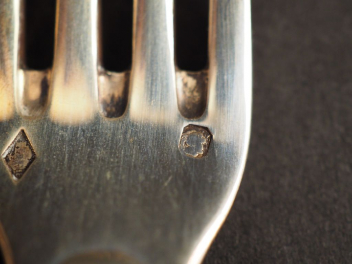 Petit nécessaire d'enfant de style Art déco en argent, poinçon Minerve