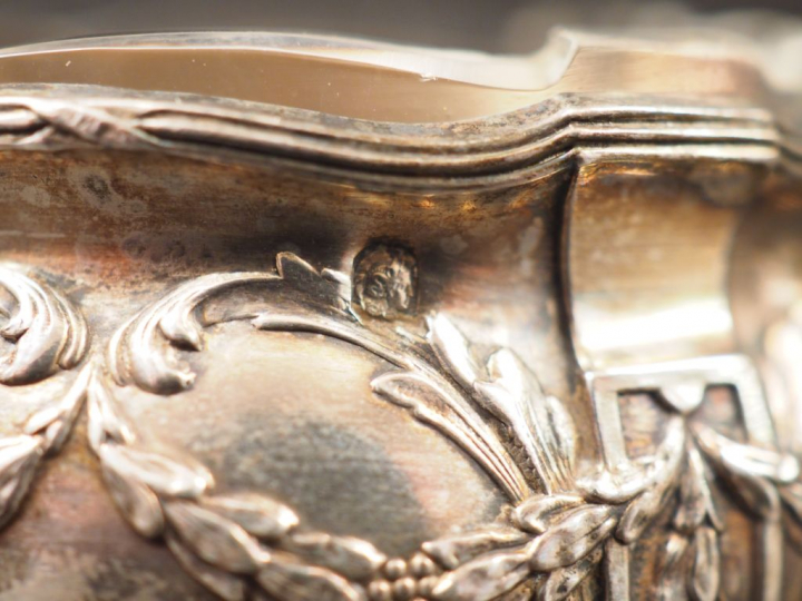 Paire de salerons de style Louis XVI en argent, poinçon Minerve, à déc