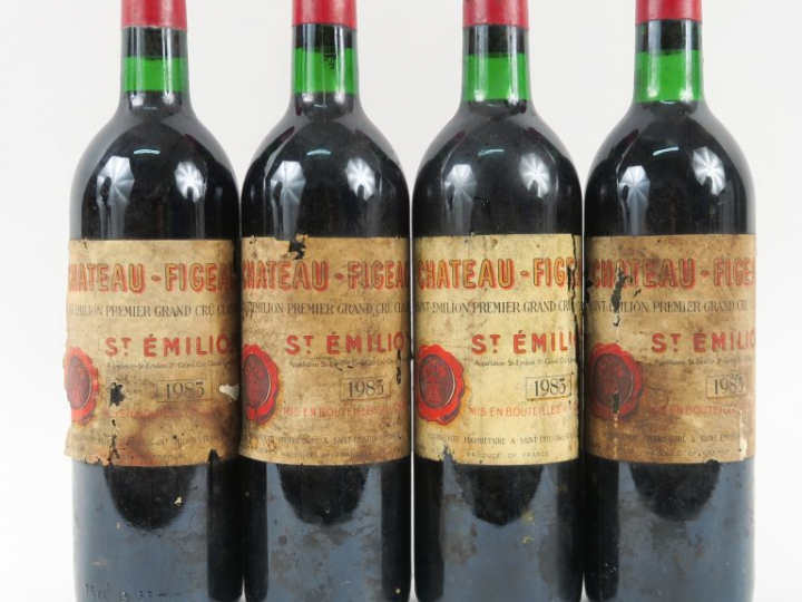 4 BOUTEILLES CHÂTEAU FIGEAC 1er GCC ST EMILION - 1983 - BG/EA