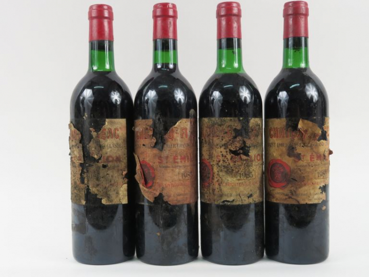 4 BOUTEILLES CHÂTEAU FIGEAC 1er GCC ST EMILION - 1983 -  3 BG/1 HEP/ET