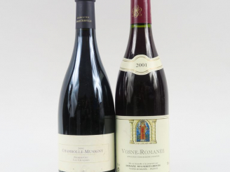 Vente aux enchères 2 BOUTEILLES DE 2001 : 1 VOSNE ROMANÉE MUGNERET GIBOURG - 1 CHAMBOLLE 