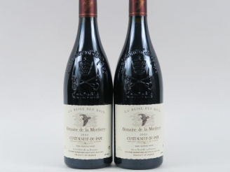 Vente aux enchères 2 BOUTEILLES CHÂTEAUNEUF DU PAPE  'LA REINE DES BOIS' DOMAINE DE LA MO