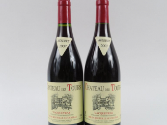 Vente aux enchères 2 BOUTEILLES VACQUEYRAS CHÂTEAU DES TOURS E. REYNAUD - 2007
