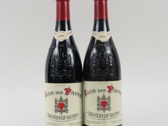 Vente aux enchères 2 BOUTEILLES CHÂTEAUNEUF DU PAPE 'CLOS DES PAPES' - 1 de 2010/1 de 201