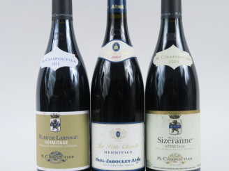 Vente aux enchères 3 BOUTEILLES HERMITAGE : 1 'LA PETITE CHAPELLE' P. JABOULET 2007 - 1 '