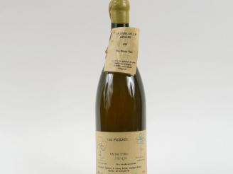 Vente aux enchères 1 BOUTEILLE THE PICRATE 'LA CROIX DE LA MOUCHE' LES PIEDS SUR TERRE E.