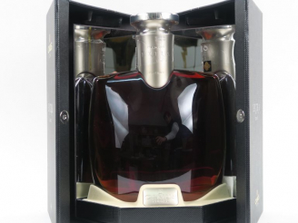 Vente aux enchères 1 BOUTEILLE COGNAC CAMUS 'EXTRA ÉLÉGANCE' - COFFRET