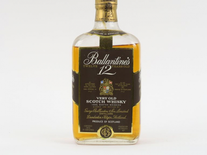 1 BOUTEILLE WHISKY BALLANTINE'S 12 ANS 43 ° - COFFRET