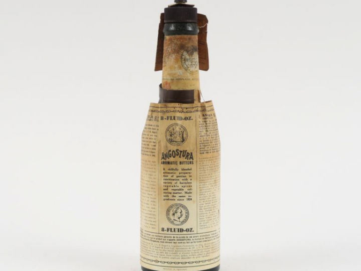1 FLACON ANGOSTURA