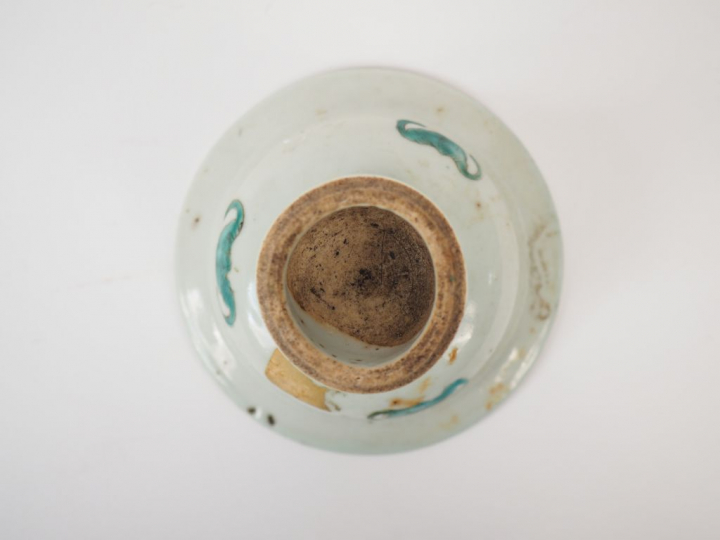 Lot comprenant :  - une petite coupelle, à décor floral, Imari chinois