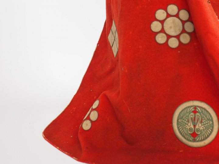 Kaji kabuto, casque de pompier, avec sa cape, le casque de type suji-b