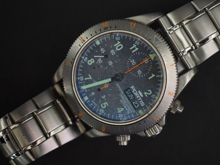 FORTIS. Montre d'homme, modèle Official Cosmonauts Chronograph.  632. 