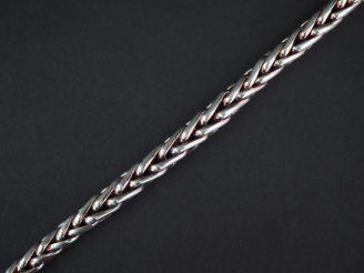 Vente aux enchères Collier en argent, maille palmier.  Long. 44 cm Poids. 69 g