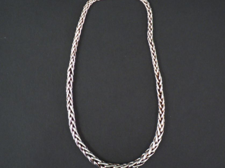 Collier en argent, maille palmier.  Long. 44 cm Poids. 69 g