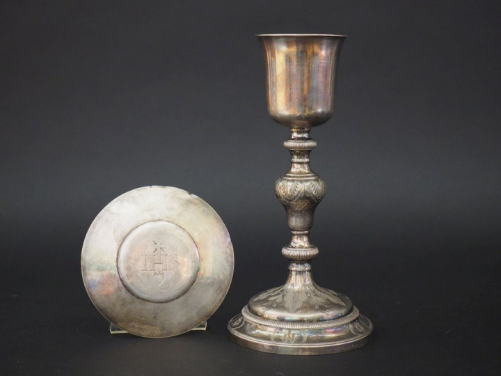 Calice et patène en argent, poinçon Minerve, et métal argenté, à décor
