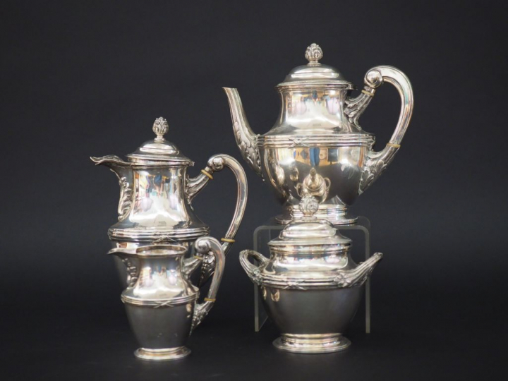 Service à thé et à café en argent, poinçon Minerve, à décor de feuilla