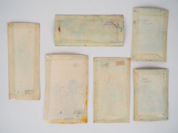 Six miniatures persanes sur ivoire dont une paire figurant des personn