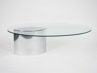 Vente aux enchères Cini BOERI. Edition Gavina. Table basse modèle "Lunario". 42 x  149,6 