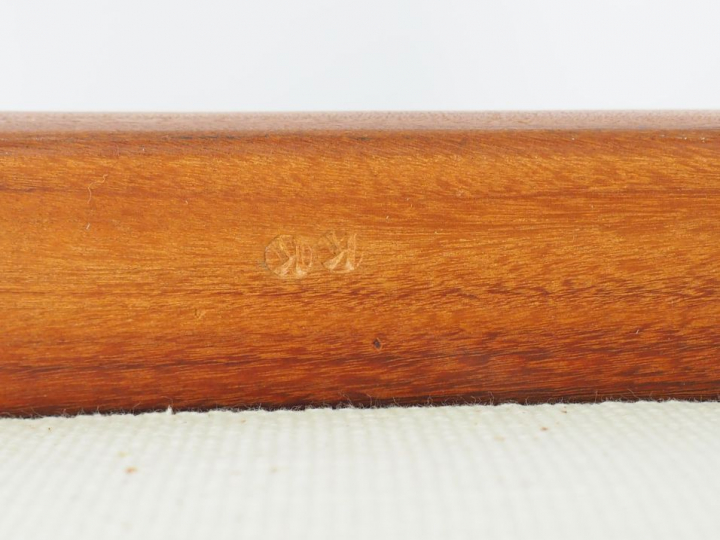 Paire de fauteuils scandinaves en palissandre.  Années 70. 81 x 72 x 7