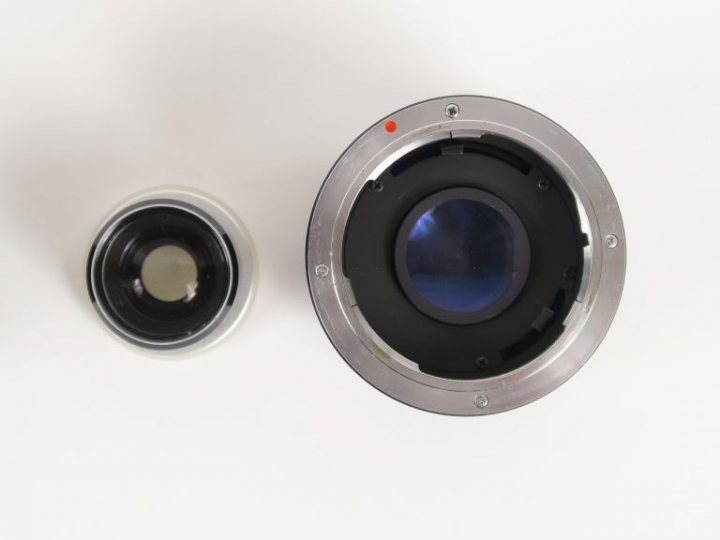 Lot de trois objectifs : AGILUX TELEPHOTO 24 cm f/5.5 n°20376 YASHICA 