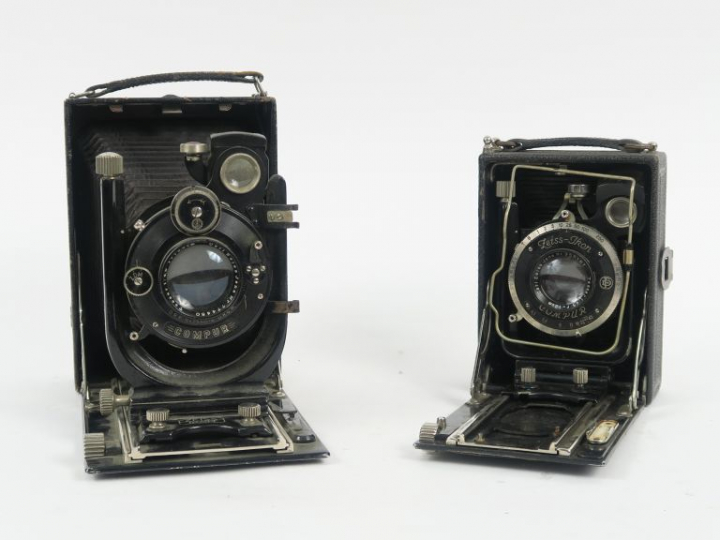 Lot de deux appareills photographiques folding ZEISS IKON.