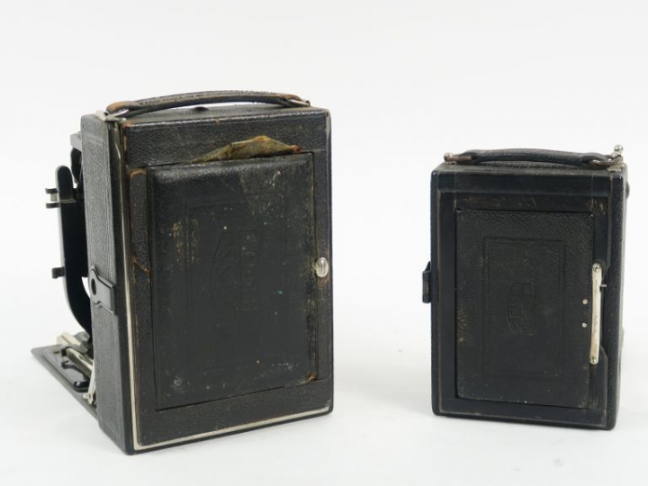 Lot de deux appareills photographiques folding ZEISS IKON.