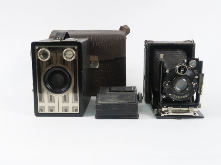 KODAK BROWNIE JUNIOR (SIX-16) avec housse + Folding obturateur COMPUR 
